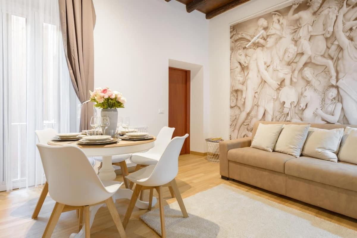 Navona Apartment